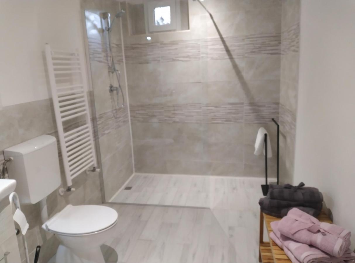Casa Doris Apartment Montabone Luaran gambar