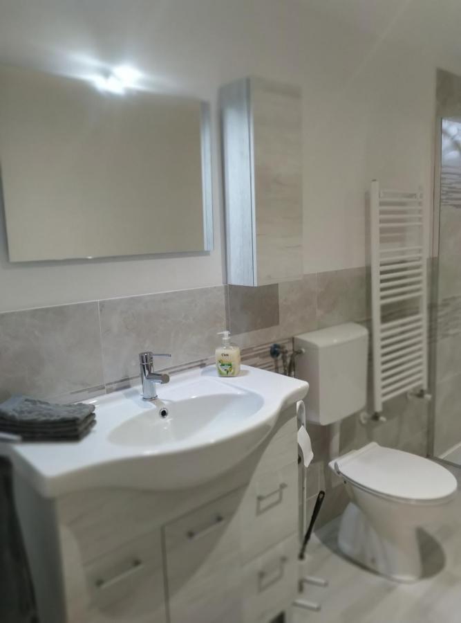 Casa Doris Apartment Montabone Luaran gambar